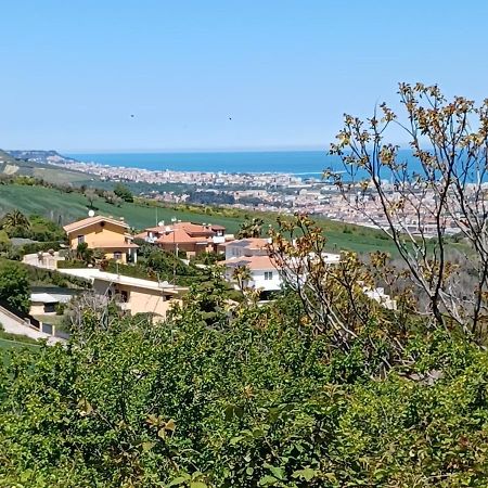 B&B Verena, Casa Ferrari Colonnella Kültér fotó