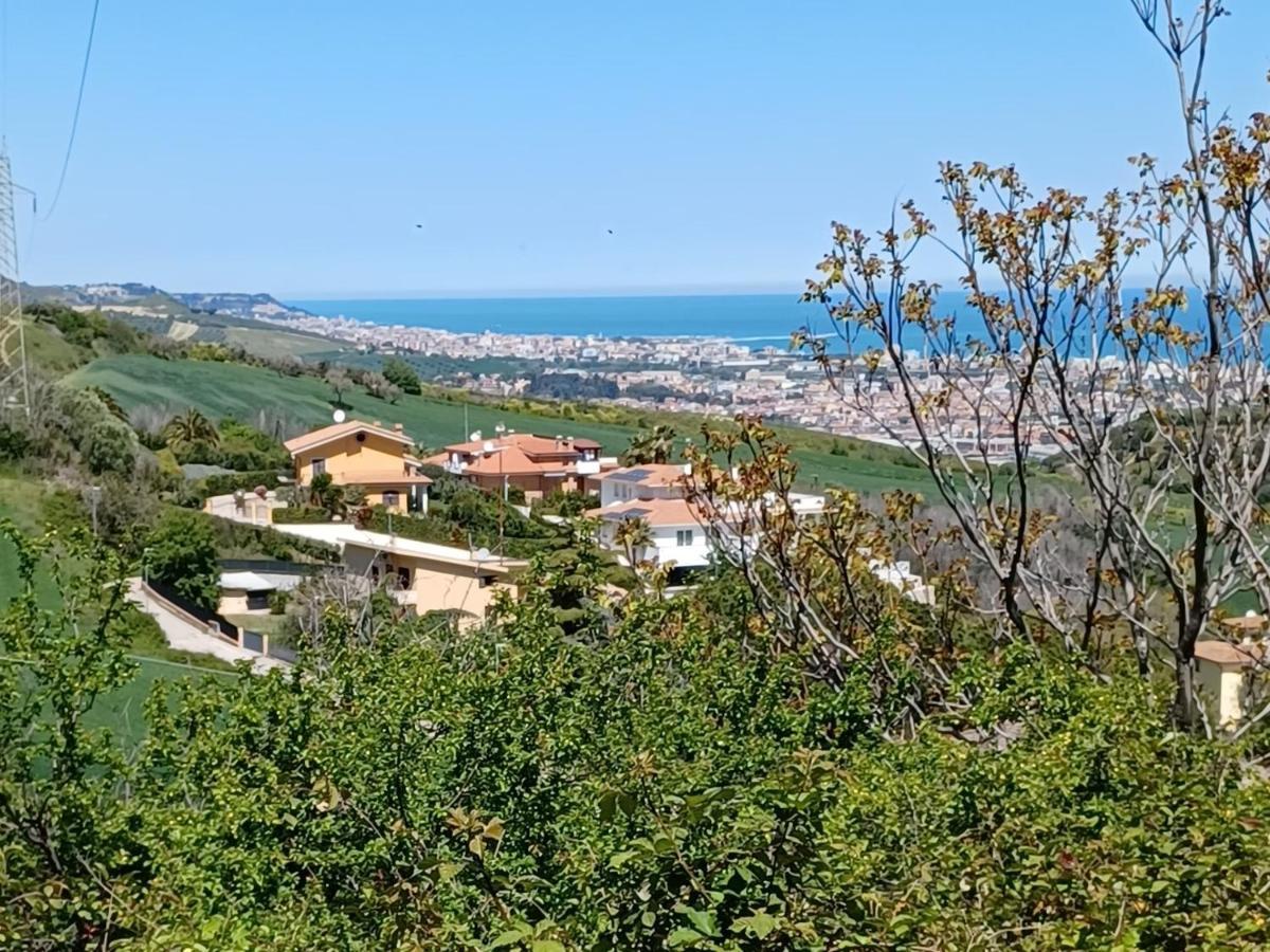B&B Verena, Casa Ferrari Colonnella Kültér fotó